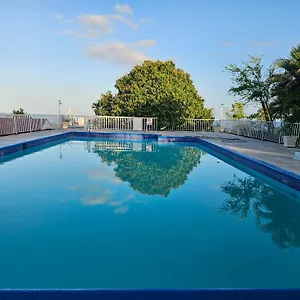  Apartment Club Jamaica